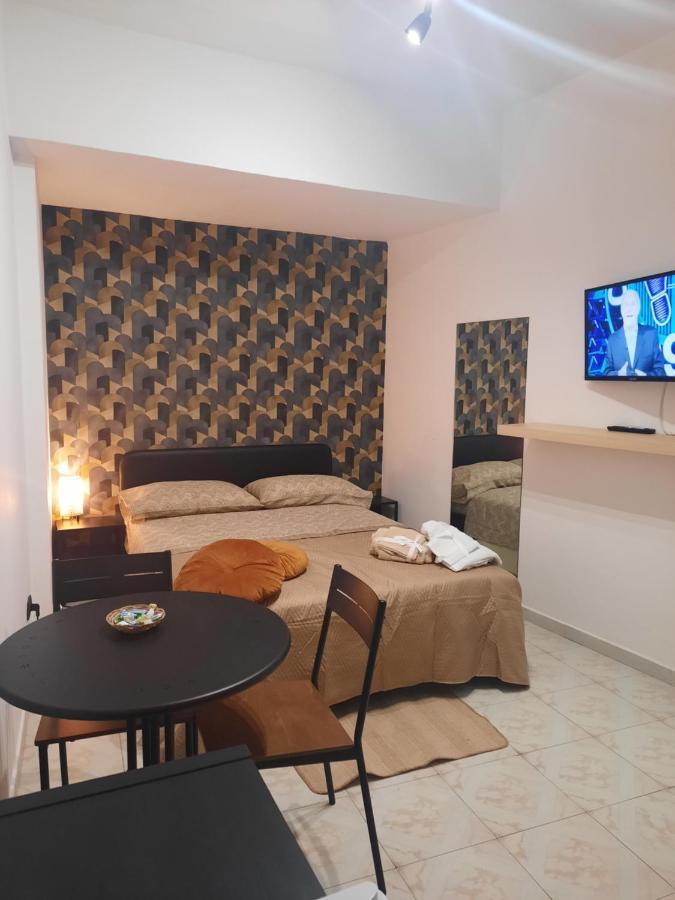 Casa Suite Del Cardinale نابولي المظهر الخارجي الصورة